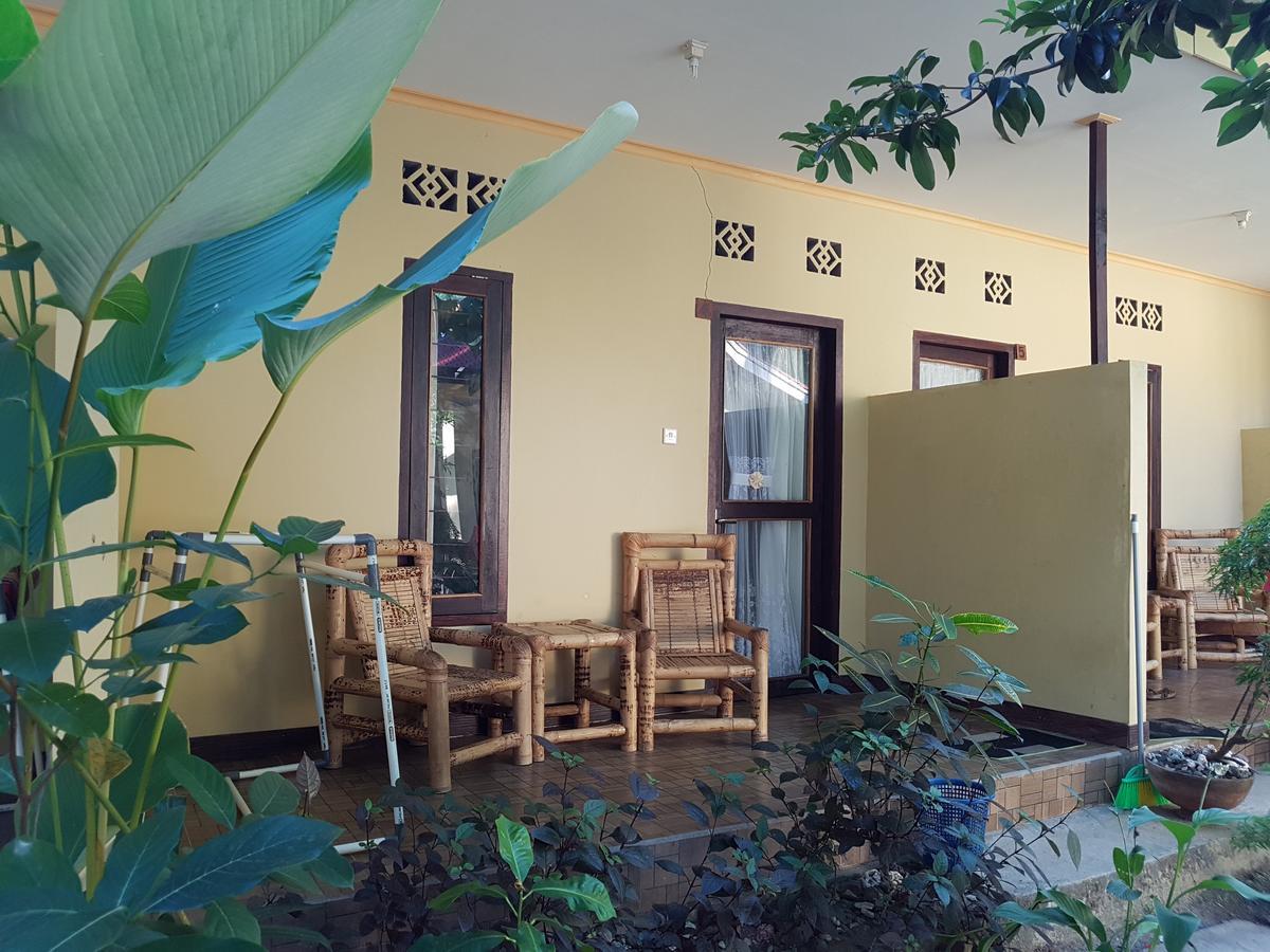 Kuta Lodge Homestay ภายนอก รูปภาพ