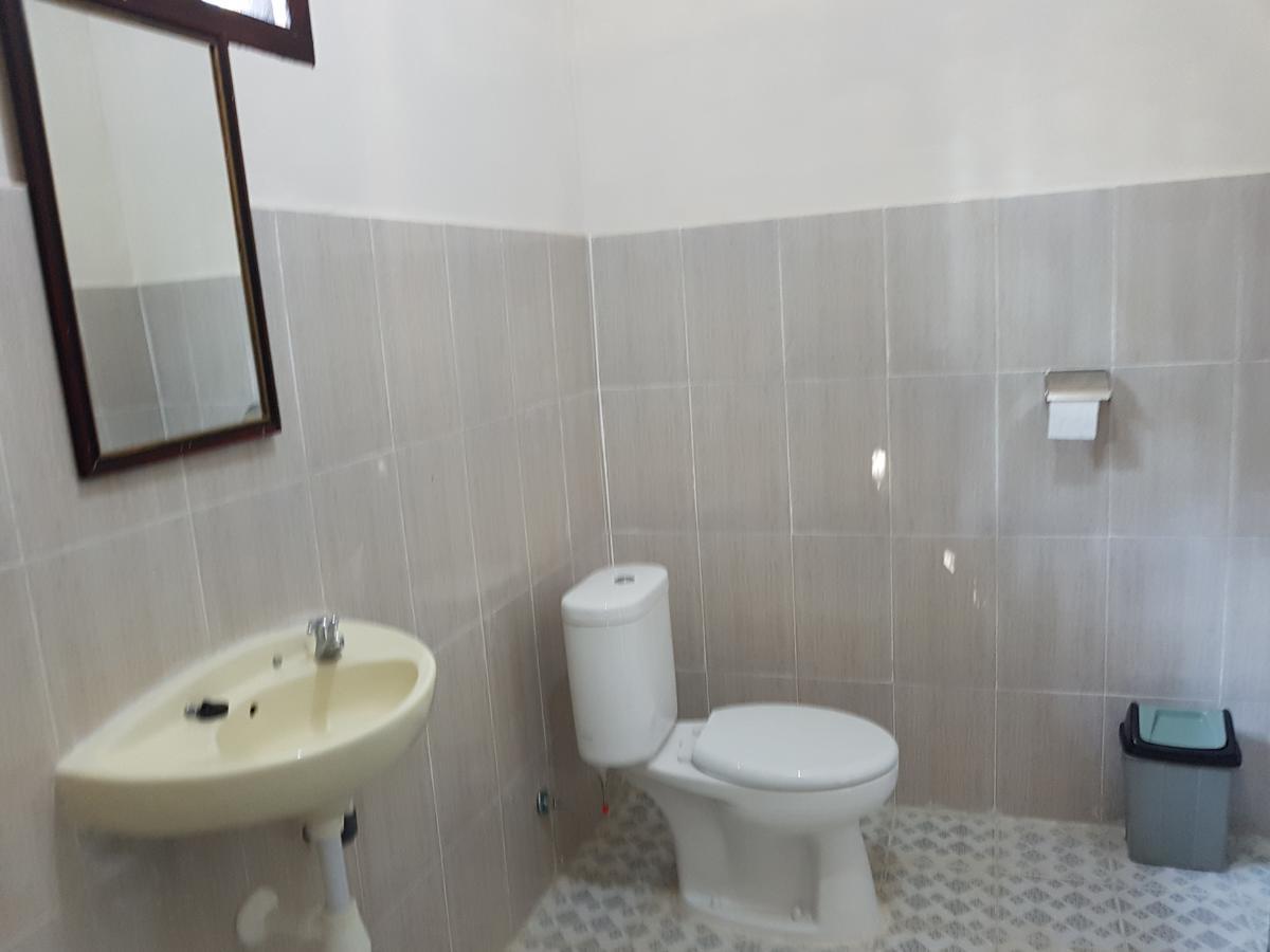 Kuta Lodge Homestay ภายนอก รูปภาพ